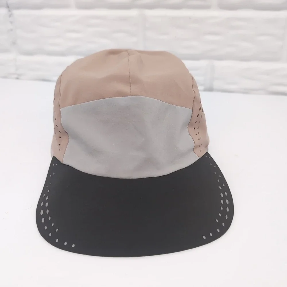 Lululemon Women's Lightweight Reflective Crushable Run Hat Size S/M Blush Pink